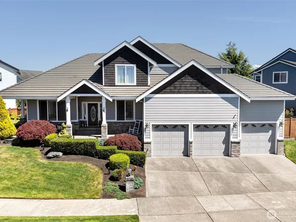 32 Mount Rainier Loop E, Bonney Lake, WA 98391