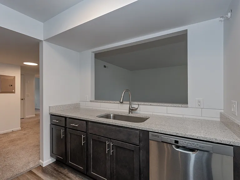 Ivy Hills Living Spaces — Photo 75