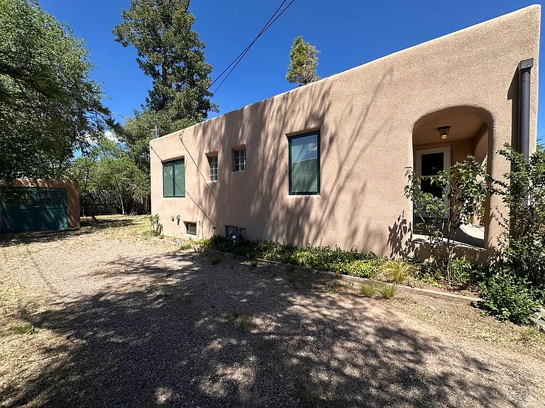 229 E Coronado Rd — Photo 20