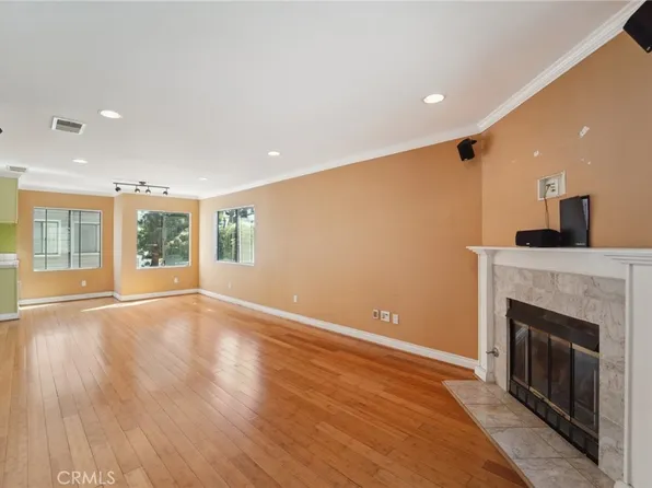 8338 Woodley Pl Unit 47, North Hills, CA 91343
