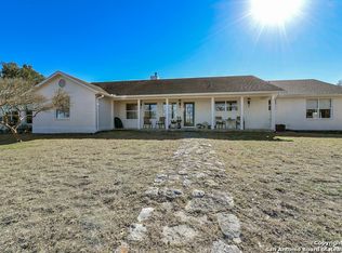 12081 Summer Mdws, Spring Branch, TX 78070