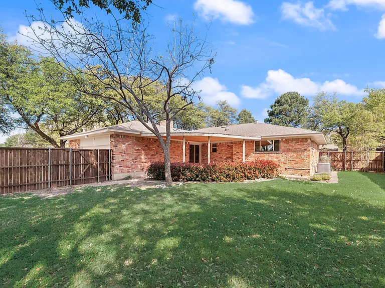 3106 Sharpview Ln — Photo 37