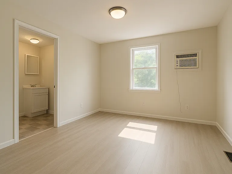 212 Rayfield Wright St #2O — Photo 3