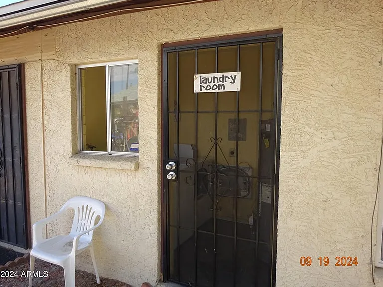 341 E Vogel Ave #2 — Photo 24