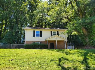 143 Sleepy Hollow Rd, Charlotte, NC 28217