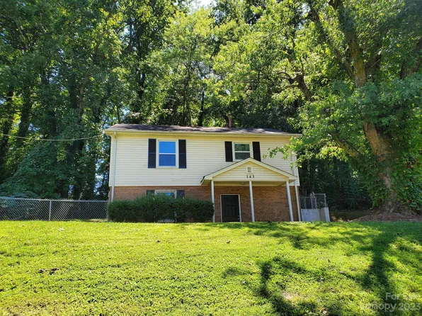 143 Sleepy Hollow Rd, Charlotte, NC 28217