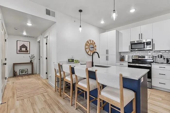 3131 Fleur Dr #313 — Photo 13