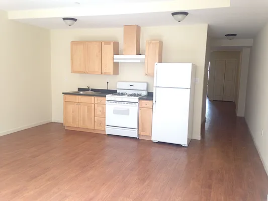 Rented by Mauro Bros Real Estate Services LLC | media 32