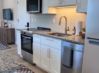 33 South Ave #C, Derry, NH 03038