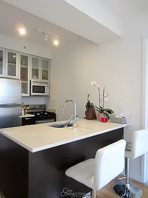 Rented by City Connections Realty | media 1