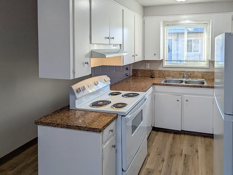1640 Chemeketa St NE #1640 — Photo 5