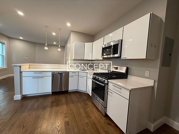 2nd image of 167 Hampshire St #8D