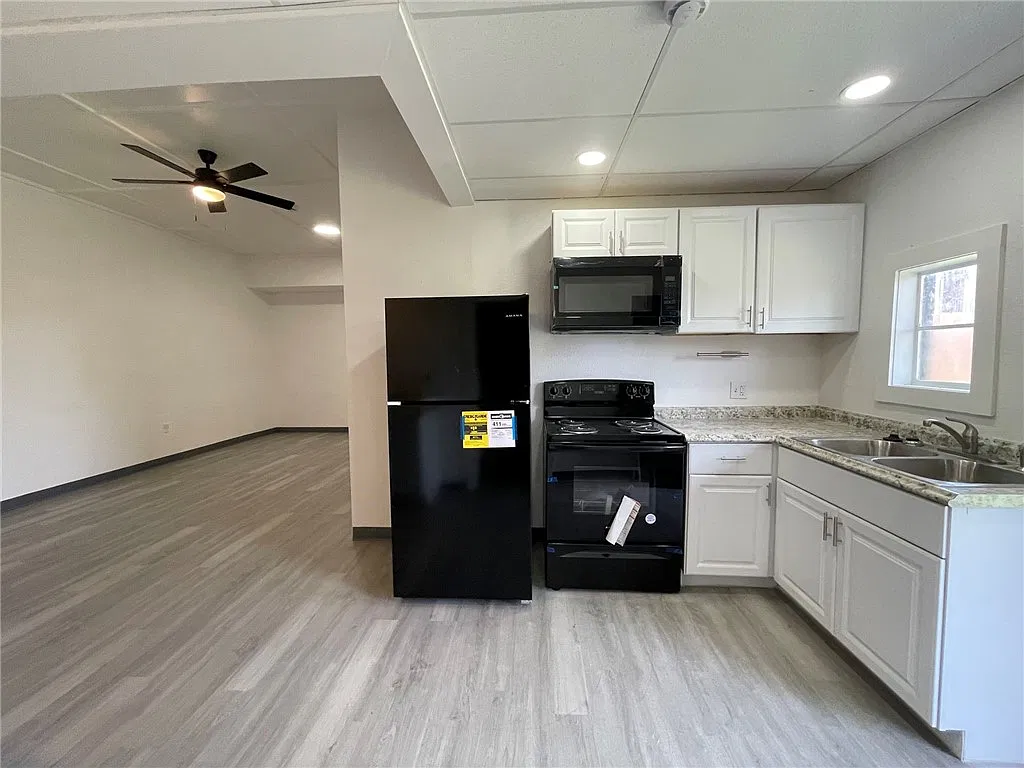 2 bed, 4500 sqft, $850 — Photo 4