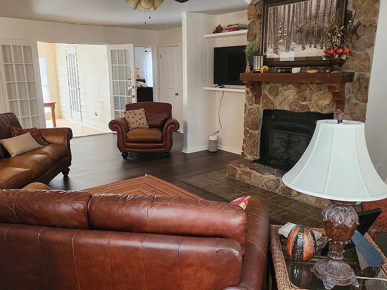 109 Buckingham Dr — Photo 8
