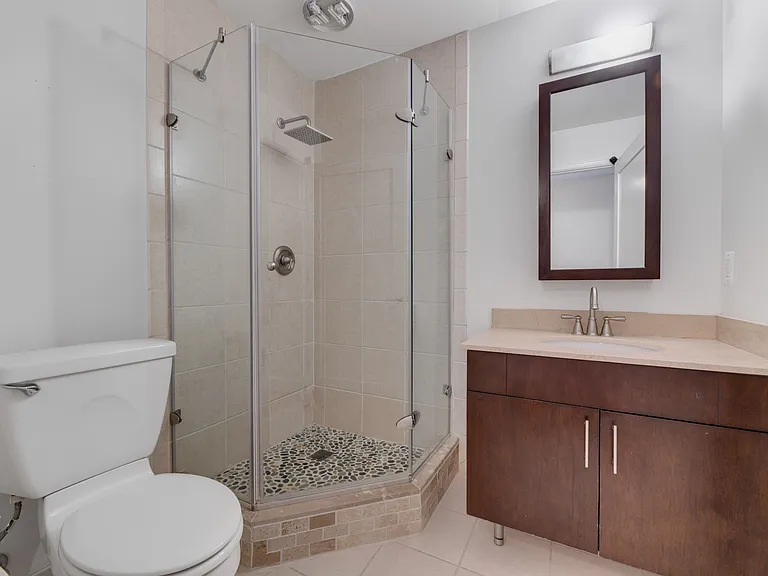 910 M St NW #312 — Photo 14