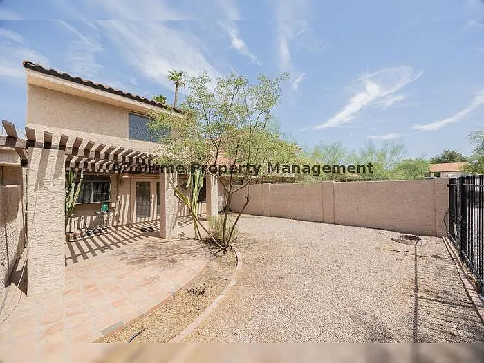 1650 N Ventura Ln — Photo 30