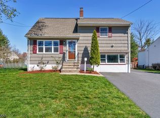 6 Berwick St, Raritan, NJ 08869