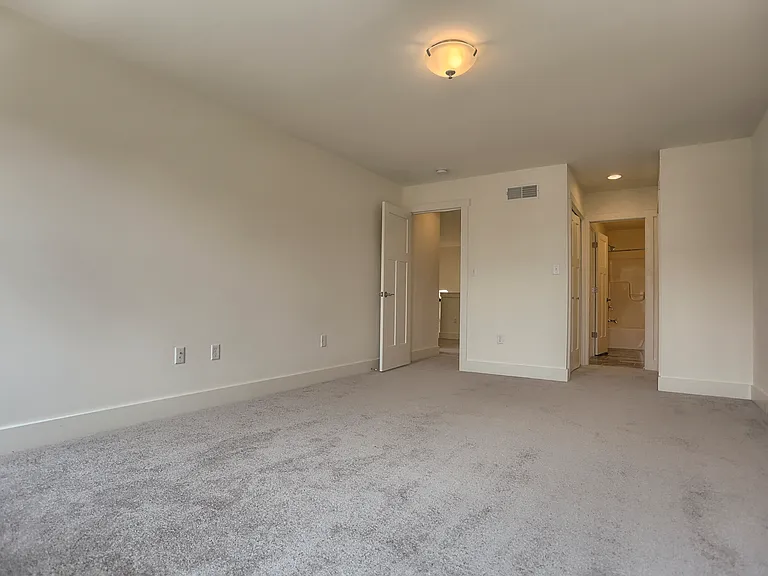 5535 Mendenhall Dr #38 — Photo 51