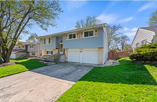 15222 Huntington Ct Photo 1