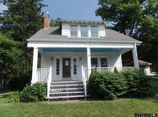 921 Hoosick Rd, Troy, NY 12180