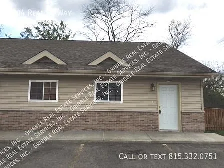 6404 Reanna Way — Photo 2