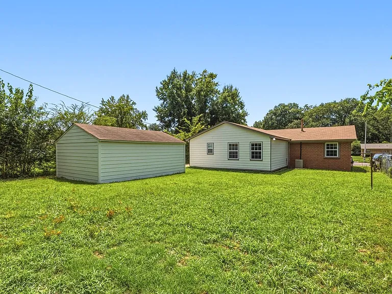 1262 S White Station Rd — Photo 29