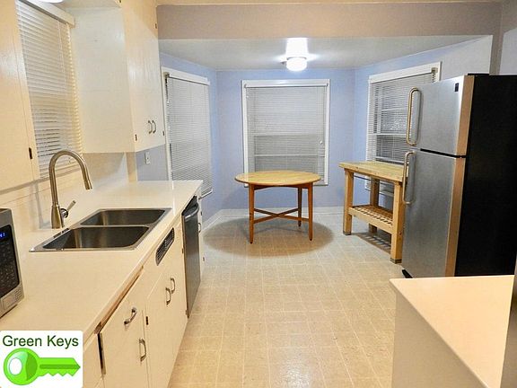 Kitchen and Breakfast Nook