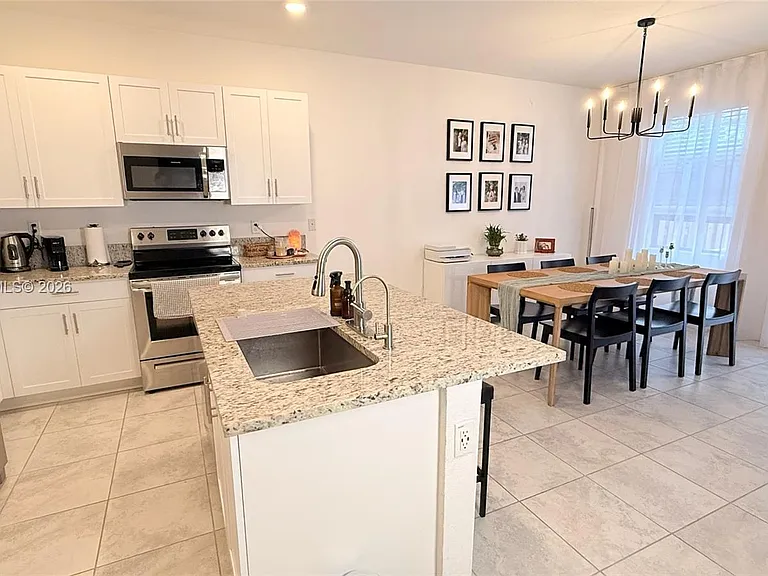 20761 NE 2nd Ct — Photo 8