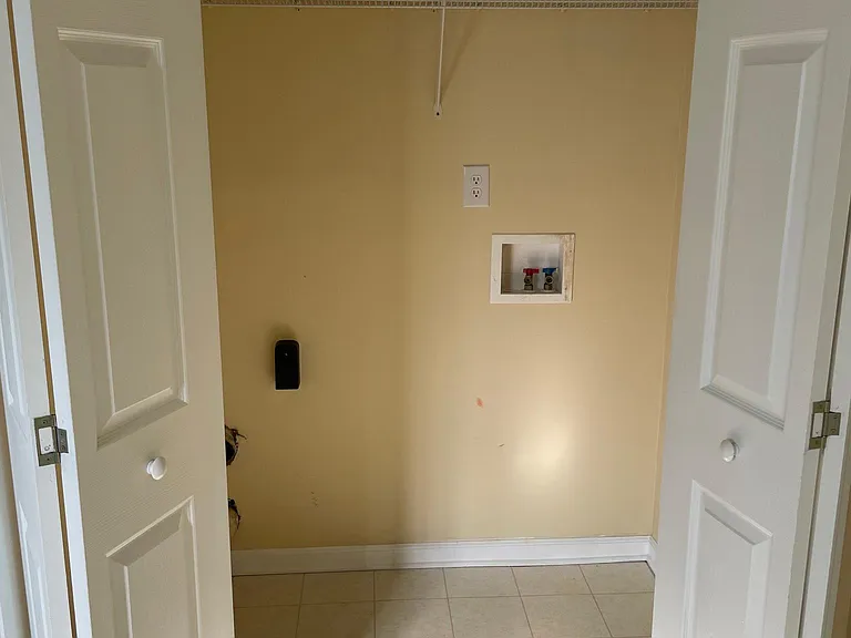 655 Brook Trl — Photo 19