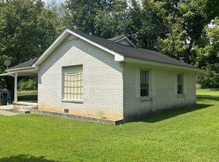 1055 Elmore Town Rd, Baxter, TN 38544