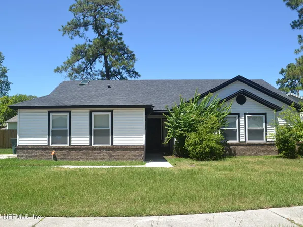 190 ANNANDALE Drive E, Jacksonville, FL 32225