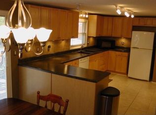 2565 Cedarwood Ave, Lawrence, KS 66046