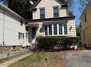 32 Grove St, Tenafly, NJ 07670