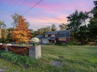 698 Mountain Rd, Dauphin, PA 17018