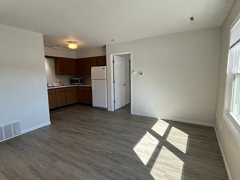 2141 Muscatine Ave #1 — Photo 1