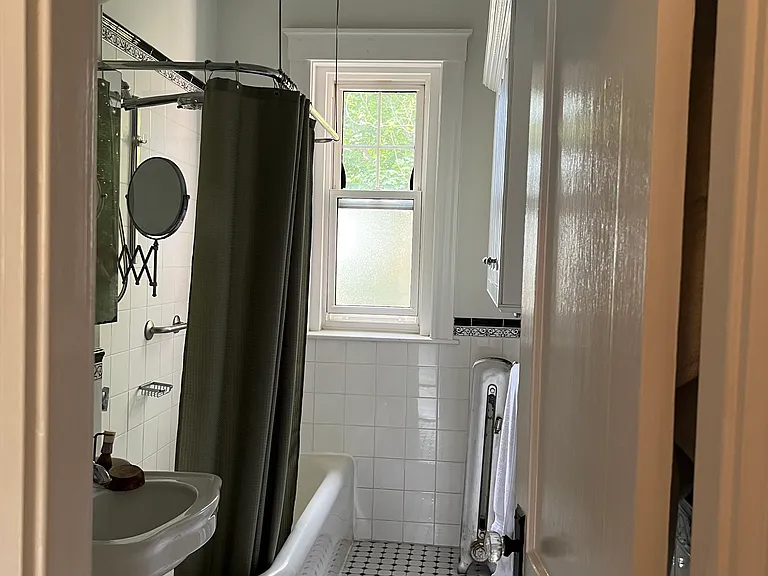 40 Saint Paul St #3 — Photo 33