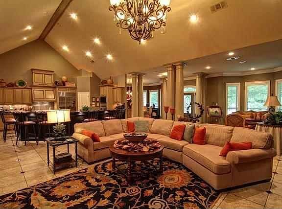 2nd image of 5804 Greenbriar Forest Cir