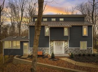 5460 Shelbyville Rd, Indianapolis, IN 46237