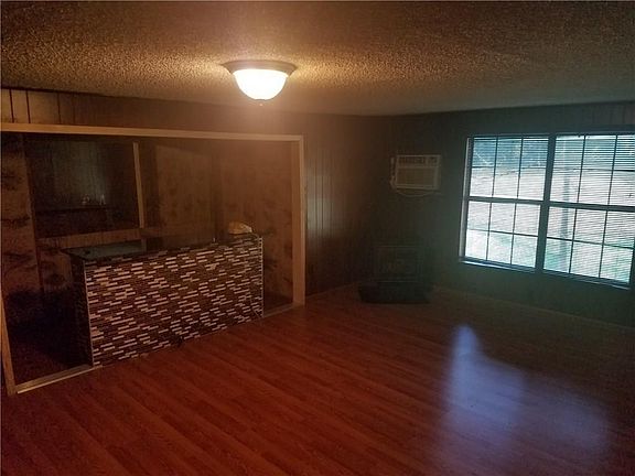 3rd image of 660 Madison 5215 #5215