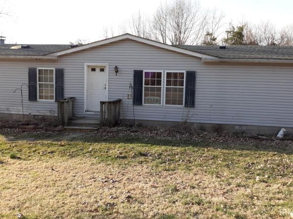 5526 E Borden Rd, Pekin, IN 47165