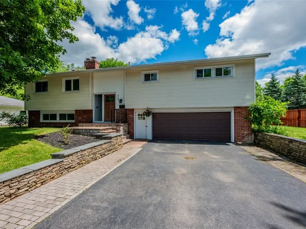 70 Ashley Dr, Rochester, NY 14620