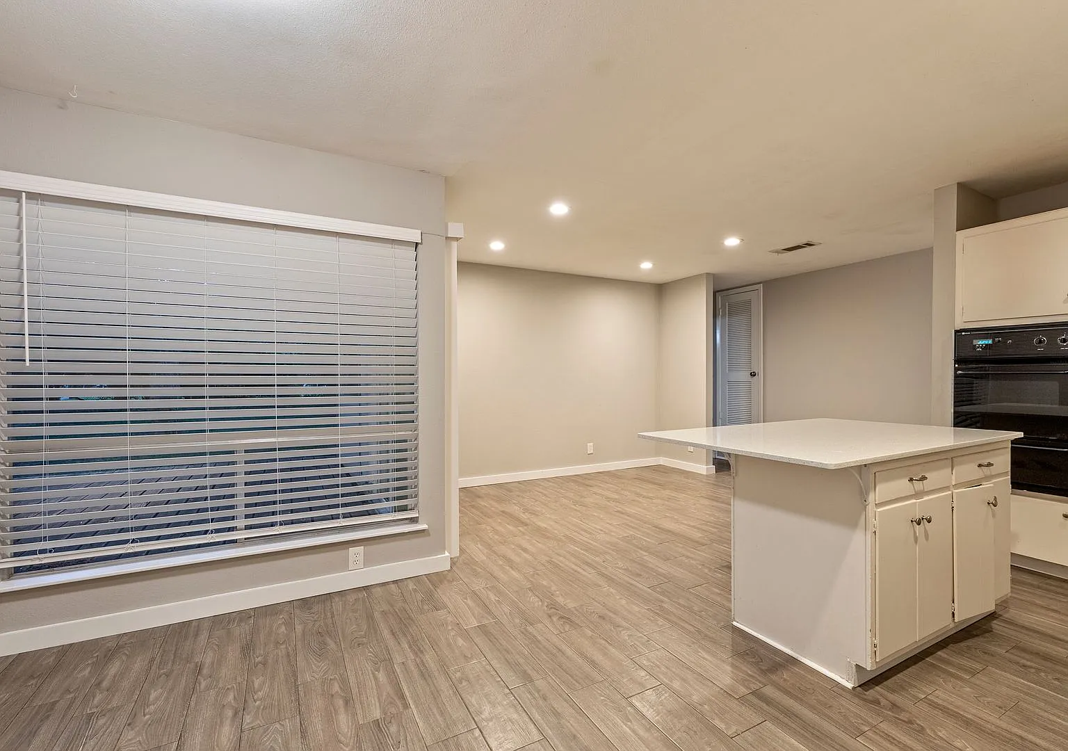 Beautiful 4 Bedroom, 2 Bathroom home in Northeast Austin, near Windsor Park — Photo 3