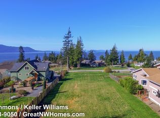 2604 Island View Ln, Lummi Island, WA 98262