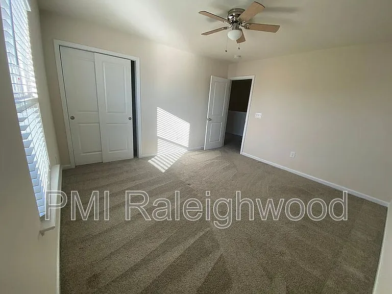 2124 Fox Chapel Pl — Photo 22