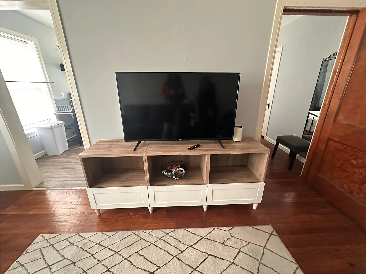 1 bed, 1.0 bath, 500 sqft, $1,000 — Photo 2