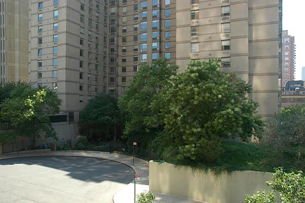 Rented by Marion Bass, Inc. | media 28