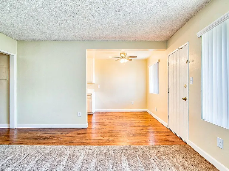 Gardenview Apartments — Photo 23