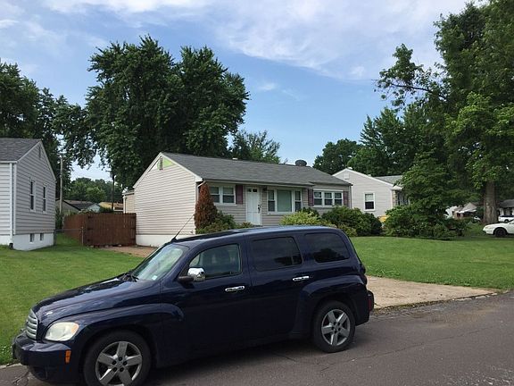 2nd image of 9272 Leith Ave