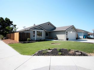 2090 Cerra Vista Dr, Hollister, CA