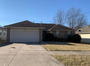 1118 E McCanse St, Springfield, MO 65803